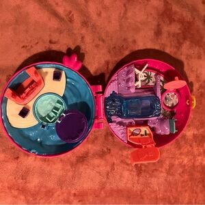 Polly Pocket World Flamingo Floatie Compact Toy
